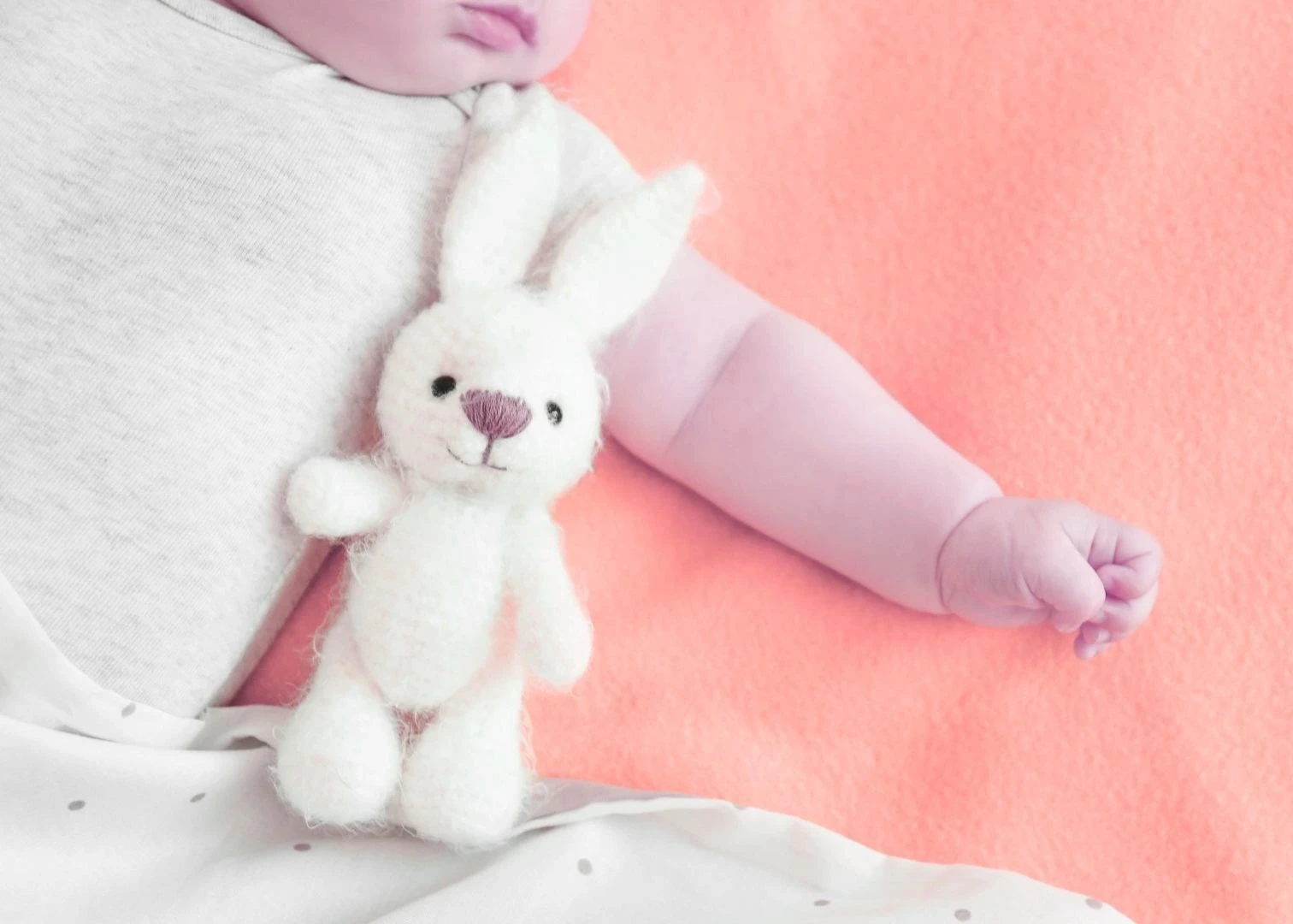 Sérénité estivale : comment notre Baby Spa aide bébé à bien dormir malgré la chaleur